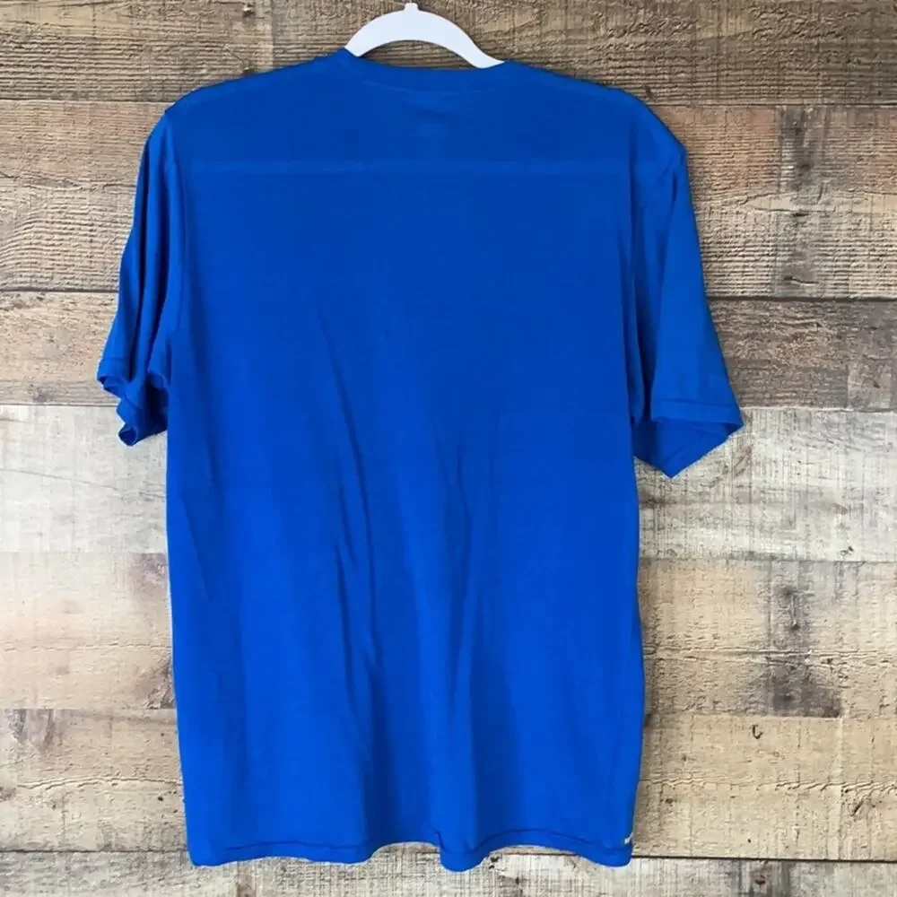 The North Face VaporWick Blue Short Sleeve T-shirt Size Medium